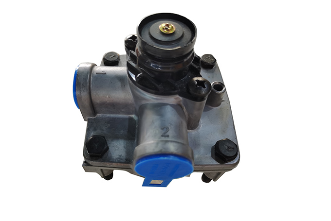 Relay valve